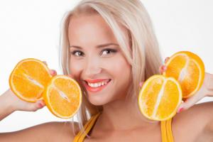 Сколько калорий в апельсине и какова его польза